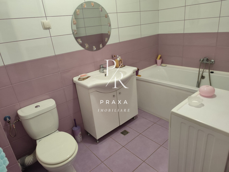 Apartament 2 camere,semidecomandat  53 mp, etaj,  zoana Sub Cetae