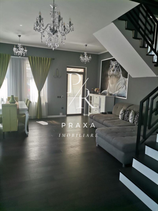 Casa idividuala, 5 camere, 160 mp, 250 mp teren, 4 parcari, zona Tautiului!