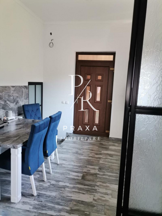 Casa idividuala, 5 camere, 160 mp, 250 mp teren, 4 parcari, zona Tautiului!