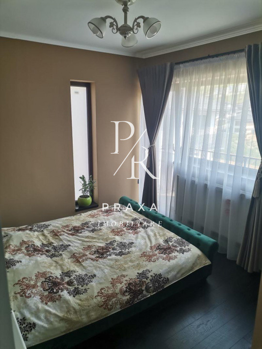 Casa idividuala, 5 camere, 160 mp, 250 mp teren, 4 parcari, zona Tautiului!