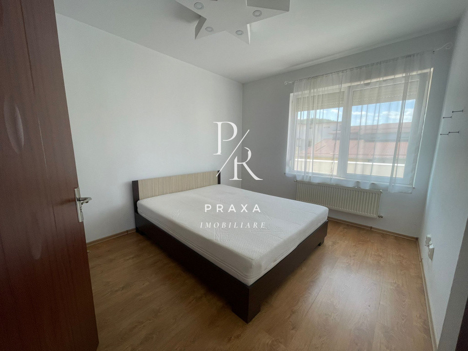 Apartament de inchiriat 3 camere si parcare pe Florilor!