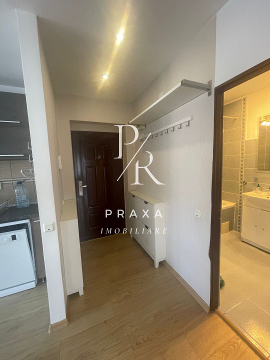 Apartament de inchiriat 3 camere si parcare pe Florilor!