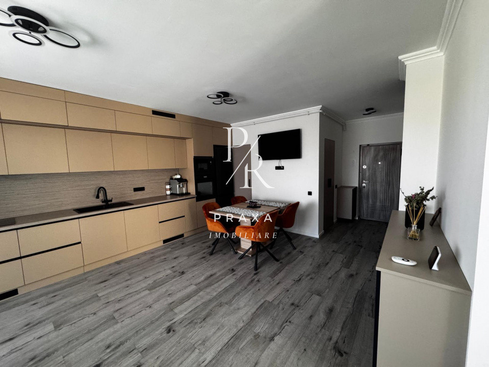 Apartament de vanzare 3 camere LUX,  zona parc Poligon!
