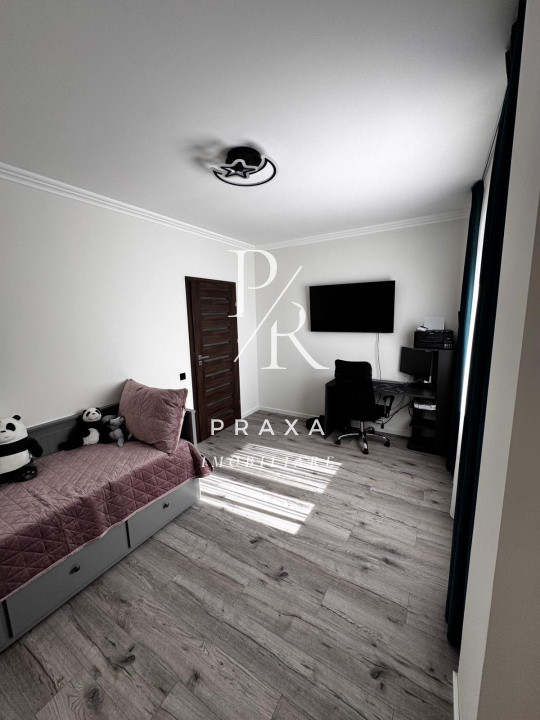 Apartament de vanzare 3 camere LUX,  zona parc Poligon!