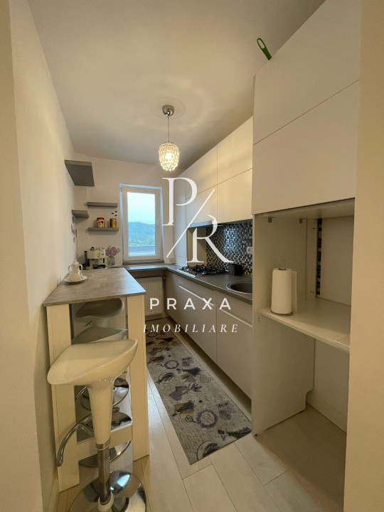 Apartament de ichiriat cu parcare subterana zona VIVO!