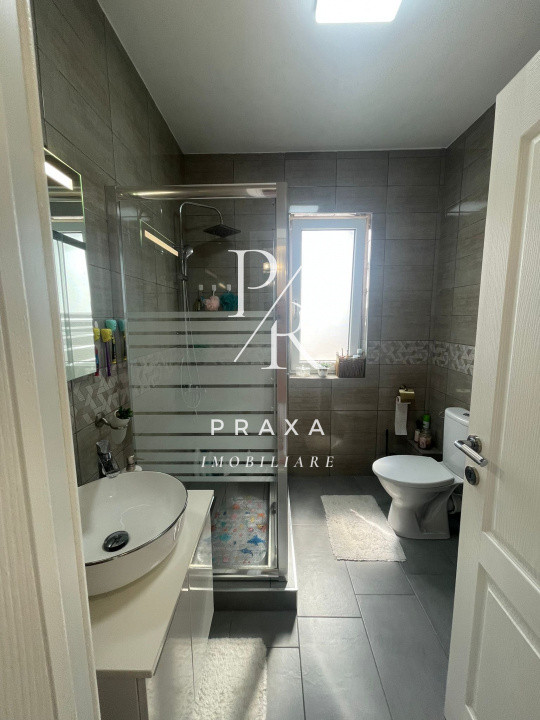 Apartament modern la vanzare langa statie de autobuz!
