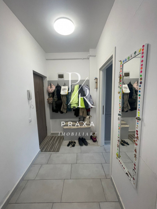 Apartament modern la vanzare langa statie de autobuz!