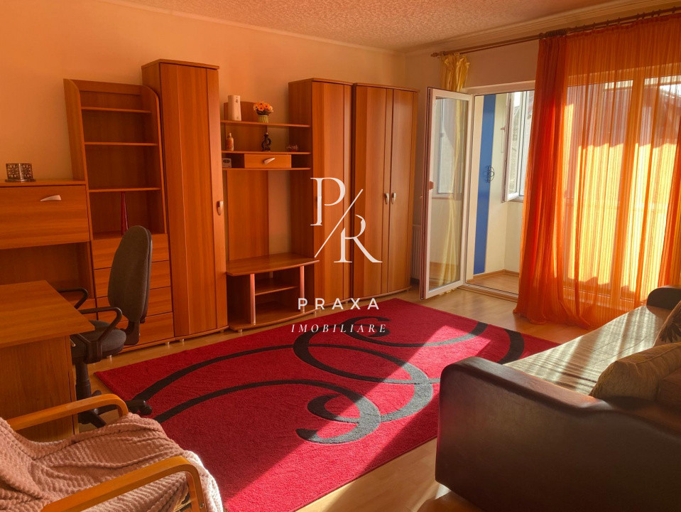 Apartament o camere decomandata, 39 mp, etaj intermediar, zona Eroilor!