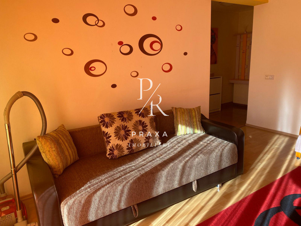 Apartament o camere decomandata, 39 mp, etaj intermediar, zona Eroilor!