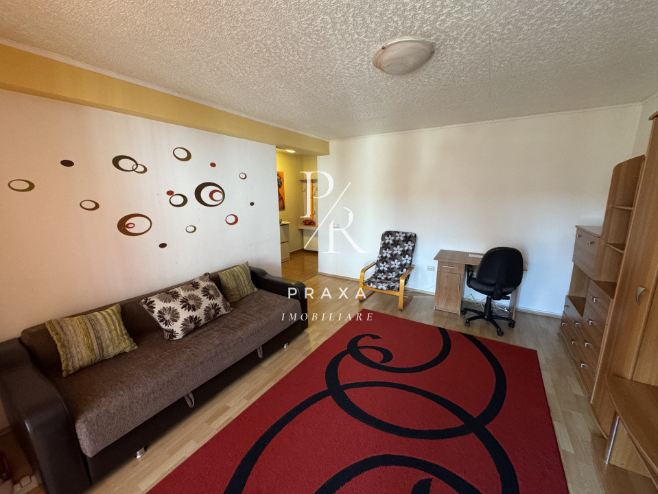 Apartament o camere decomandata, 39 mp, etaj intermediar, zona Eroilor!
