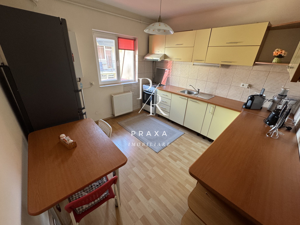 Apartament o camere decomandata, 39 mp, etaj intermediar, zona Eroilor!