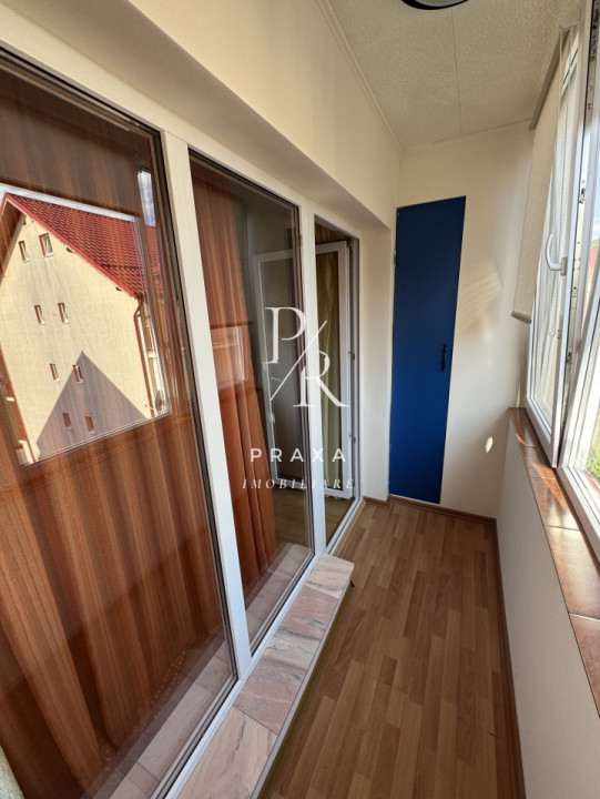 Apartament o camere decomandata, 39 mp, etaj intermediar, zona Eroilor!