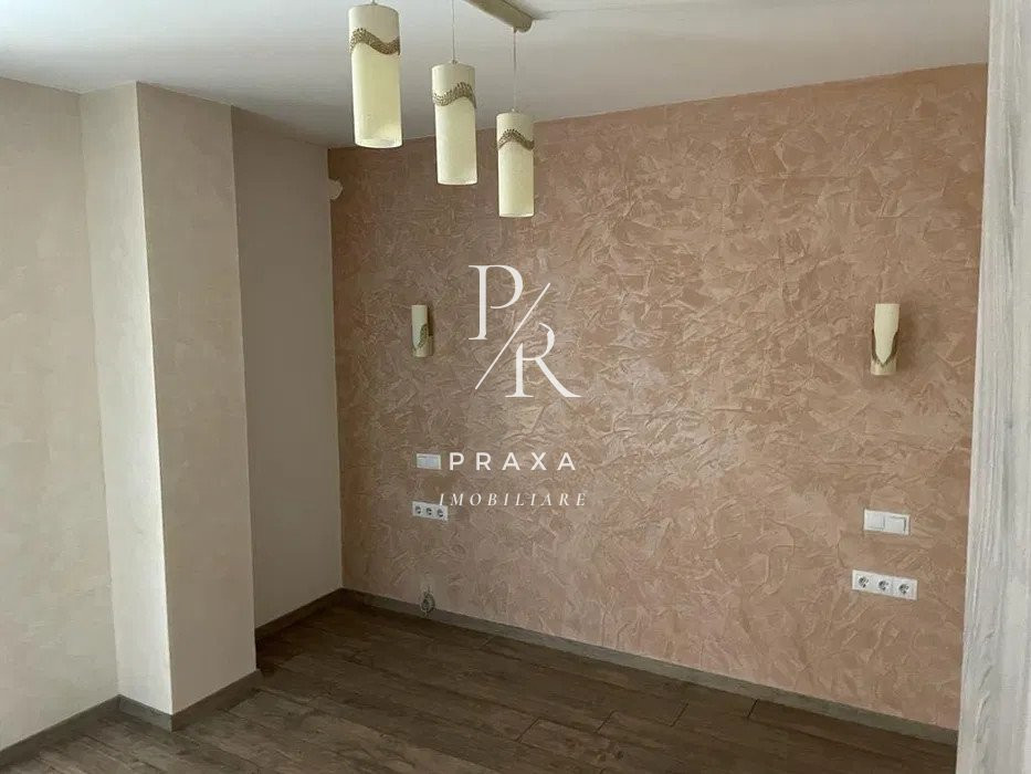 OPORTUNITATE! Spatiu Comercial de inchiriat 144mp + terasa 70mp, zona Stejarului