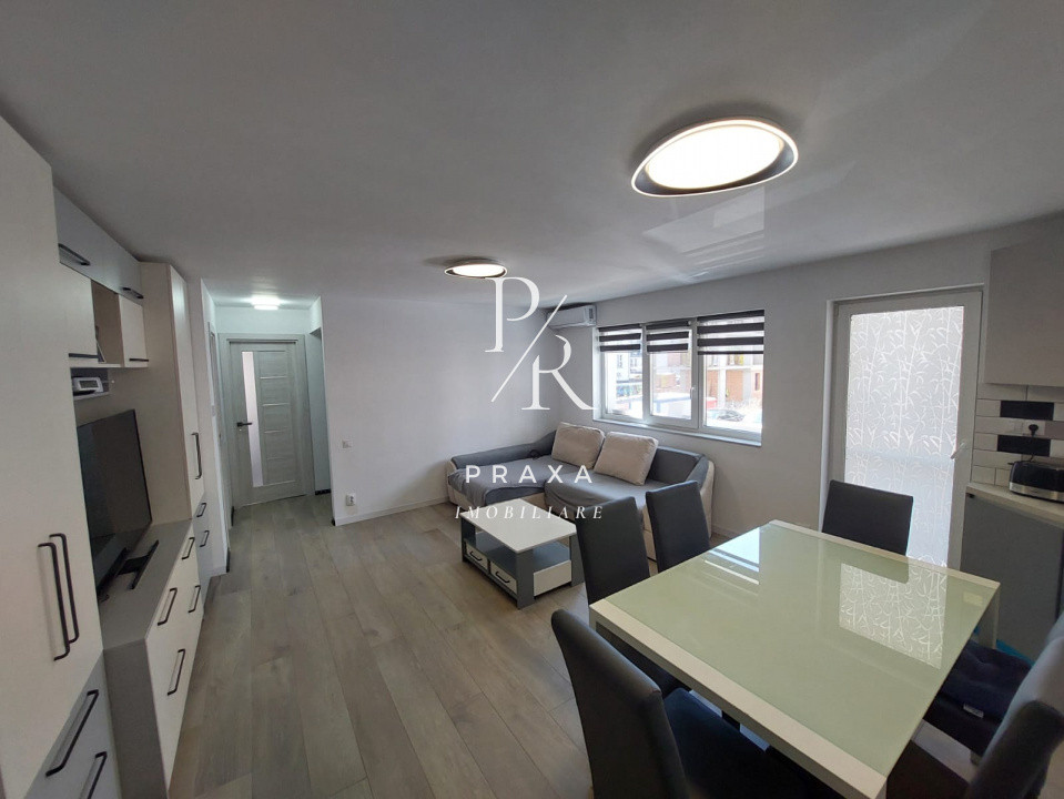 Apartament de vanzare 3 camere, 60 mp, 2 bai, 2 parcari, AC, zona Cetatii!