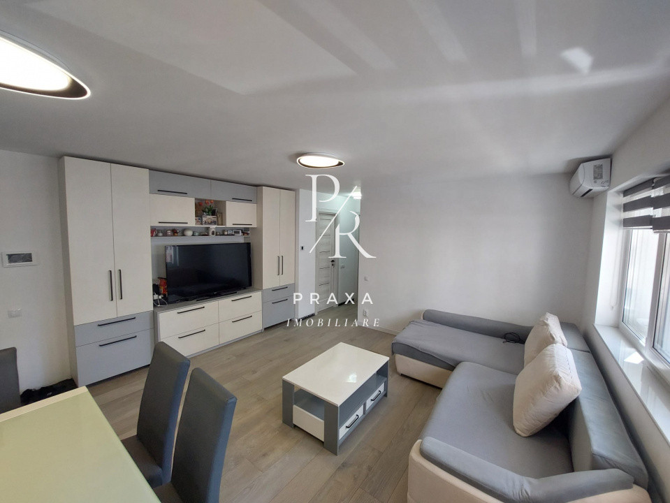 Apartament de vanzare 3 camere, 60 mp, 2 bai, 2 parcari, AC, zona Cetatii!