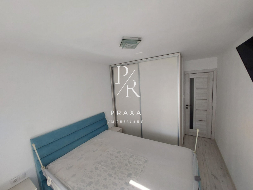 Apartament de vanzare 3 camere, 60 mp, 2 bai, 2 parcari, AC, zona Cetatii!