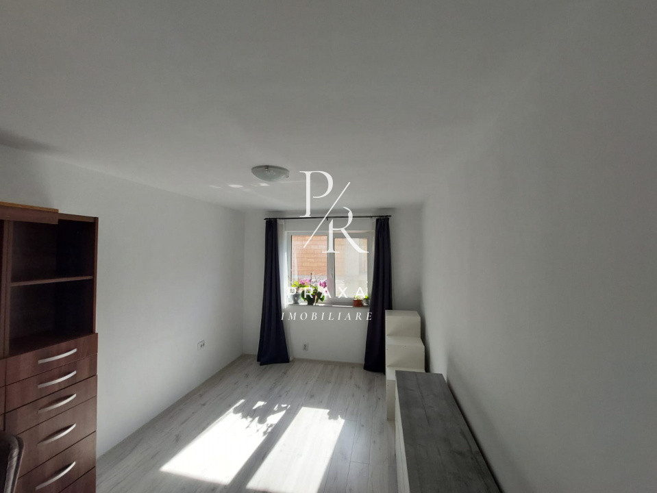 Apartament de vanzare 3 camere, 60 mp, 2 bai, 2 parcari, AC, zona Cetatii!