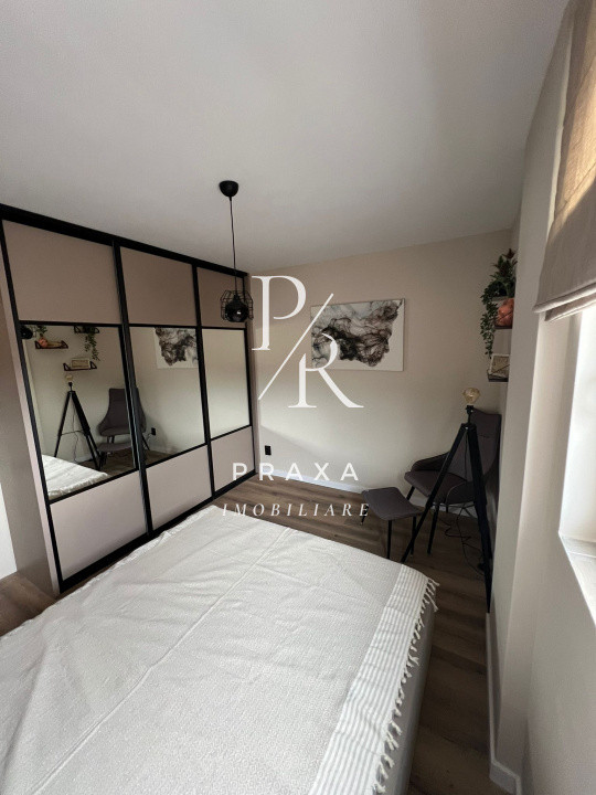 Apartament de vanzare 3 camere si parcare zona Panemar!