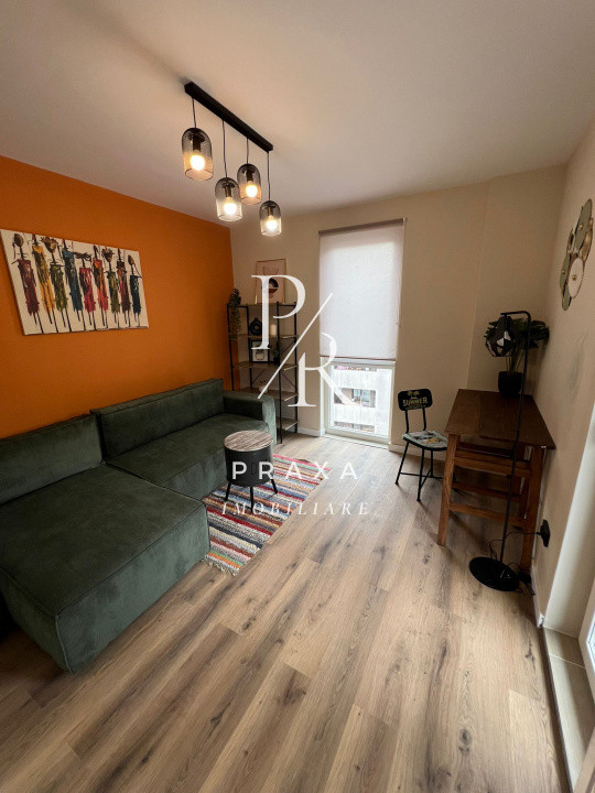 Apartament de vanzare 3 camere si parcare zona Panemar!