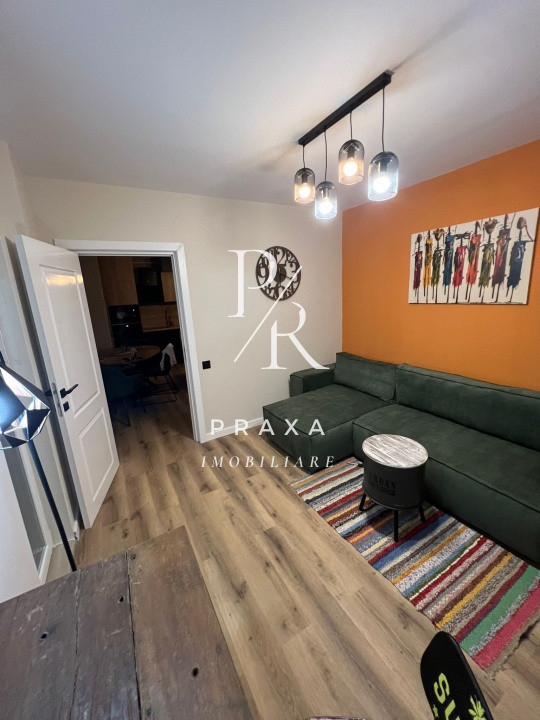 Apartament de vanzare 3 camere si parcare zona Panemar!