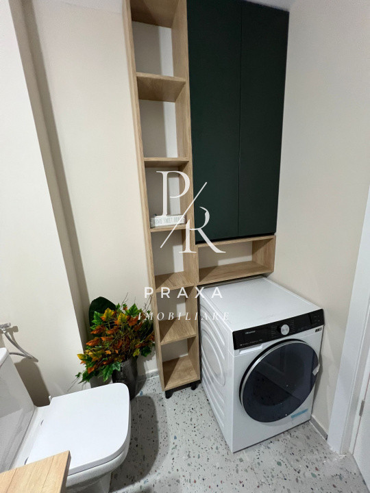 Apartament de vanzare 3 camere si parcare zona Panemar!