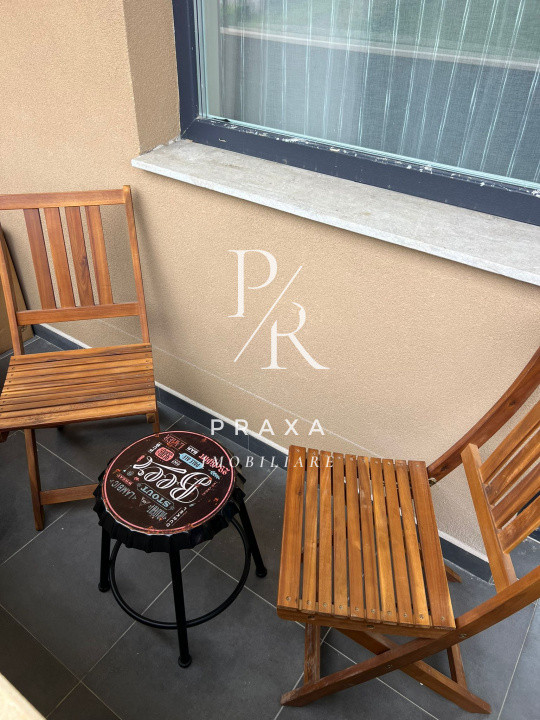 Apartament de vanzare 3 camere si parcare zona Panemar!