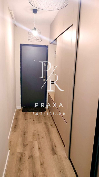 Apartament de vanzare 3 camere si parcare zona Panemar!