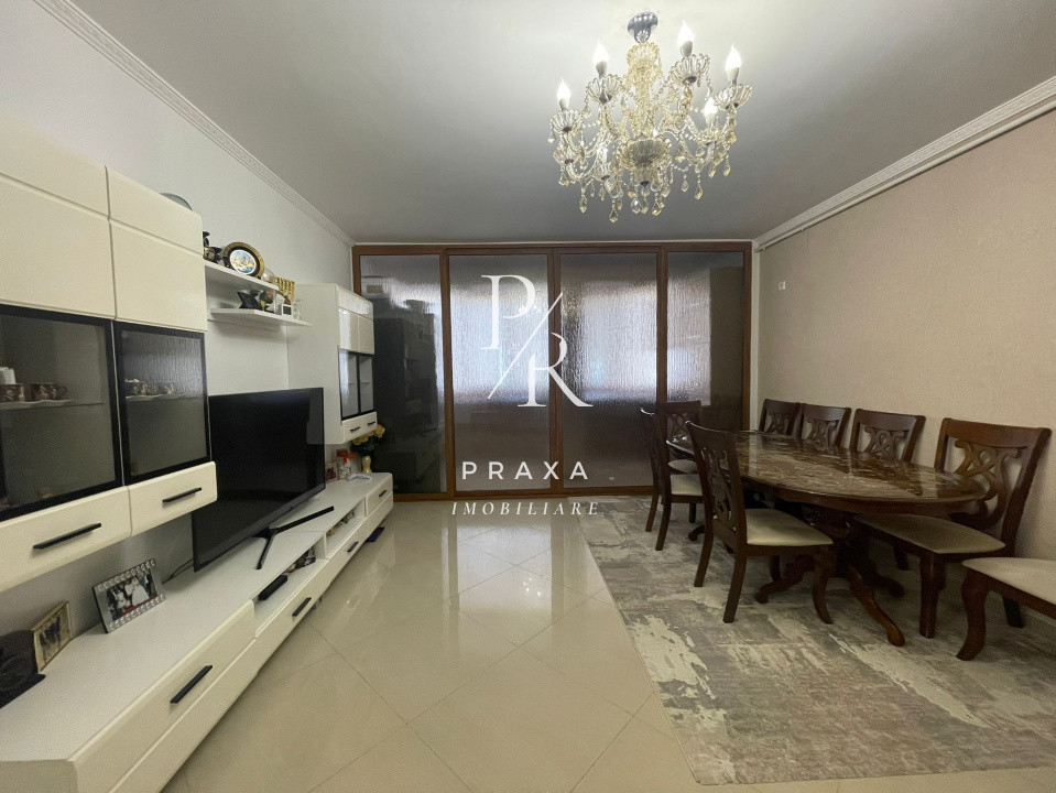 Apartament de vanzare 3 camere decomandate zona Eroilor!