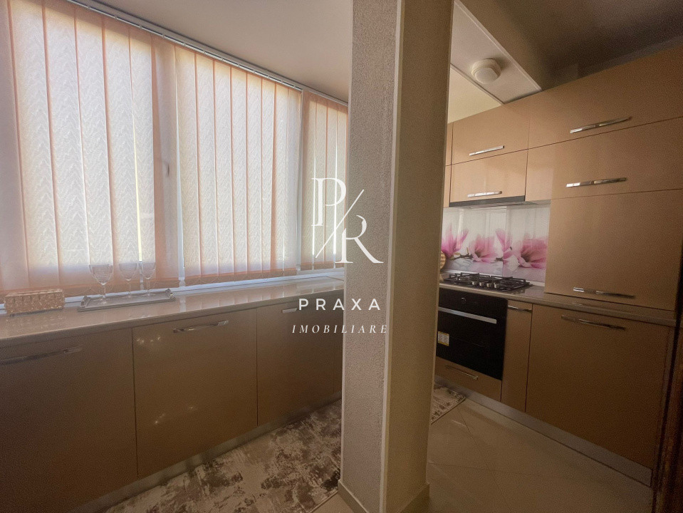 Apartament de vanzare 3 camere decomandate zona Eroilor!
