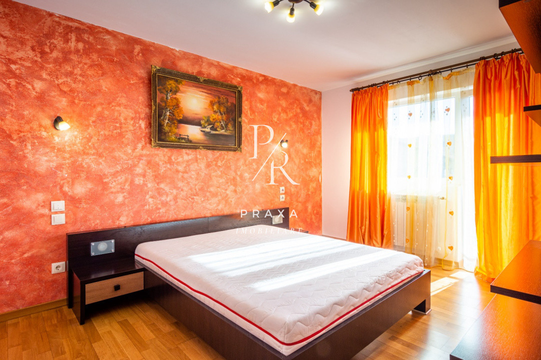 Apartament de vanzare 3 camere decomandat, gradina , curte inchis pentru parcari