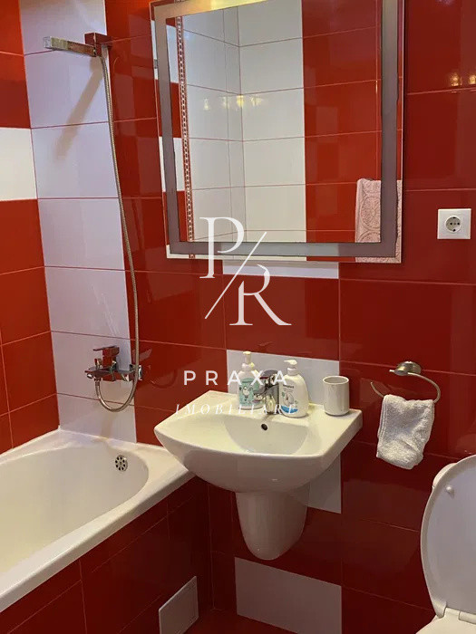 Apartament de inchiriat 3 camere zona Eroilor