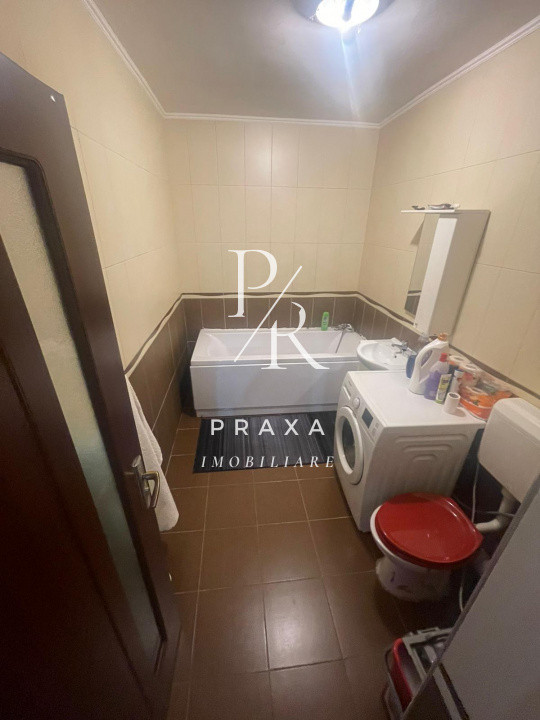 Apartament de vanzare 3 camere si parcare!