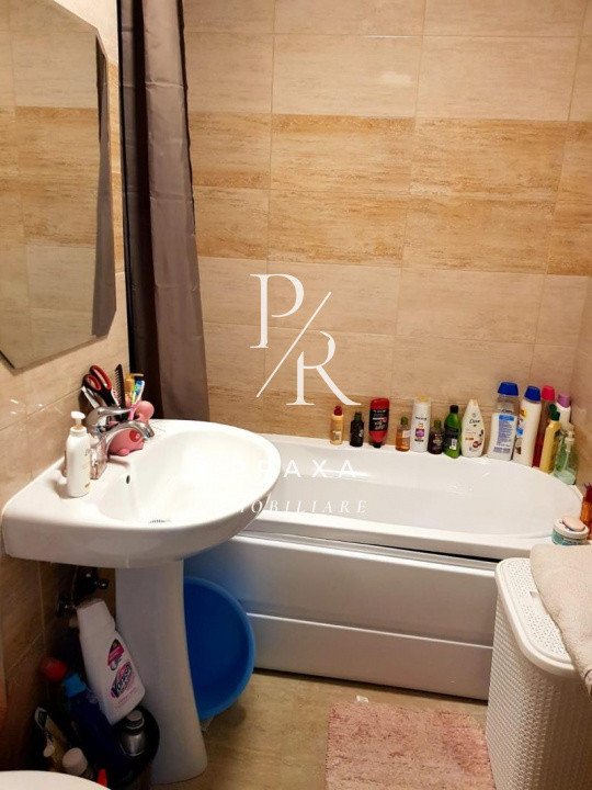 Apartament 1 camera , 35 mp , mobilat +parcare , Cetatii Floresti!