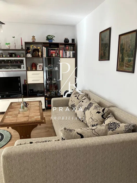 Apartament de vanzare 2 camere si gradina, zona centrala!