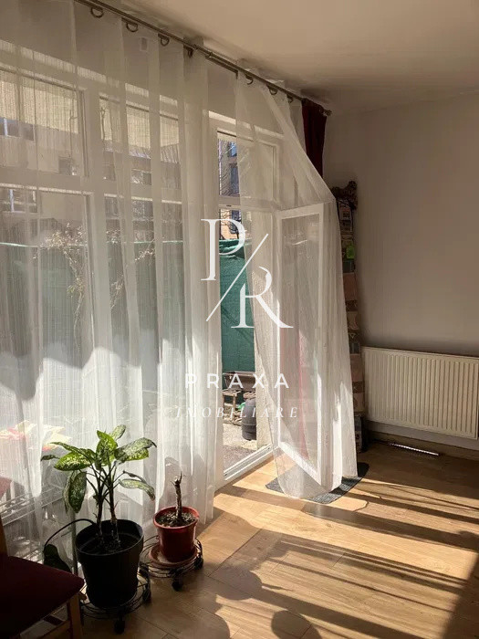 Apartament de vanzare 2 camere si gradina, zona centrala!