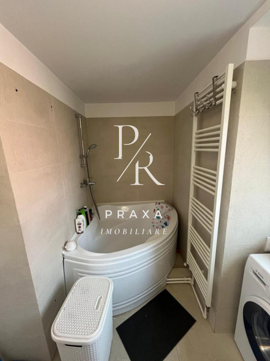 Apartamen 3 camere , 69 mp , terasa de 35mp ,mobilat +parcare , Muzeul Apei!