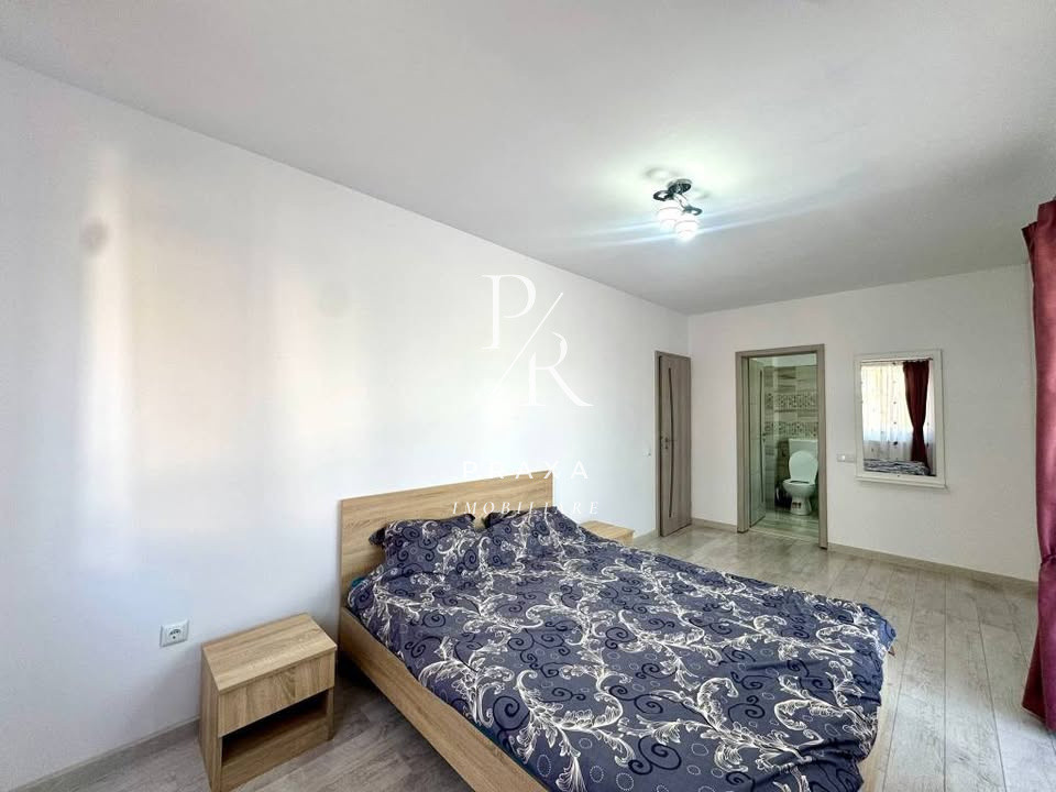 Apartament de vanzare 3 camere, etaj 1, parcare, zona Terra!