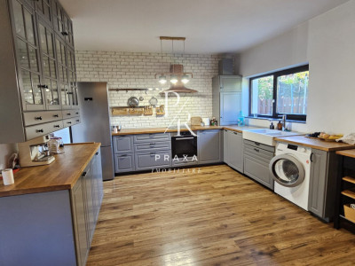 Casa individuala de inchiriat ,4 camere ,120 mp+ 400 mp curte ,Floresti!