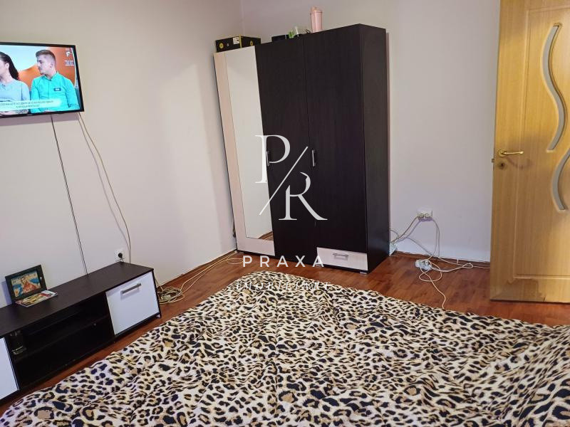 Apartament 2 camere , 33 mp+balcon 11 mp , mobilat , Eroilor Floresti !