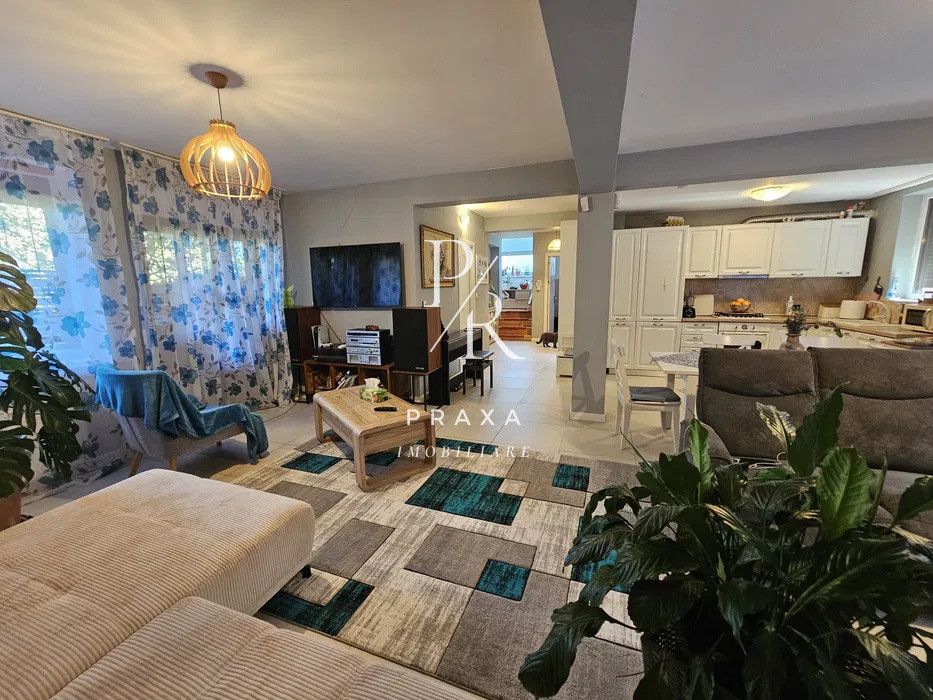 Casa tip duplex finisata, mobilata, complex  privat, zona strazii Somesului