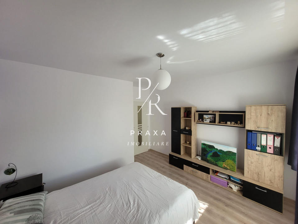 Apartament 2 camere, decomandat, parcare, GRADINA 40 MP