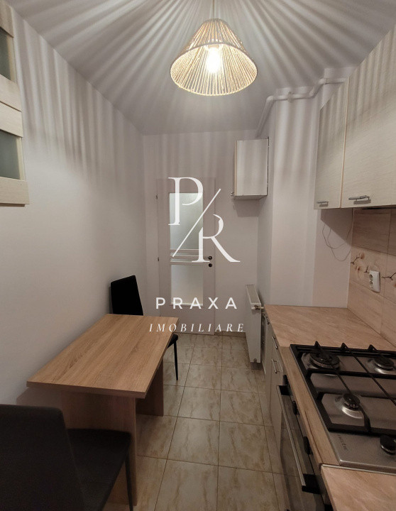 Apartament 2 camere, decomandat, parcare, GRADINA 40 MP