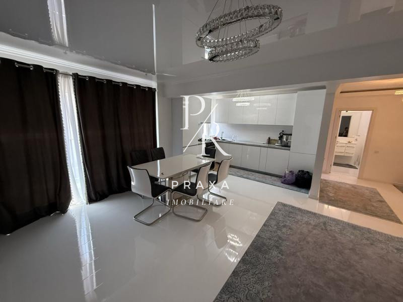 Apartament 3 camere , 75 mp , mobilat +parcare , zona Floresti!