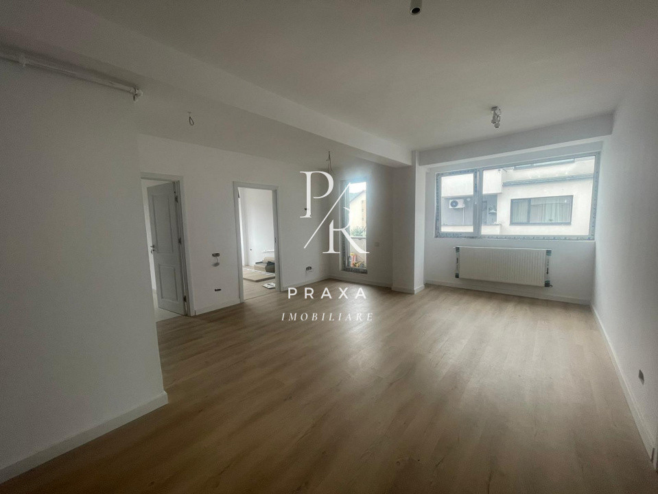 Apartament de vanzare 3 camere decomandat, 2 bai, 2 balcoane etaj intermediar!