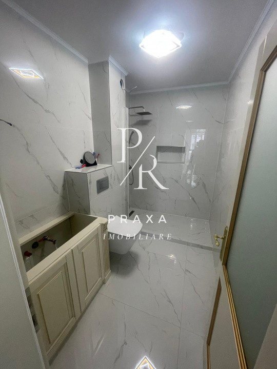 Apartament de vanzare 3 camere zona Cetatii, parcare inclusa in pret!