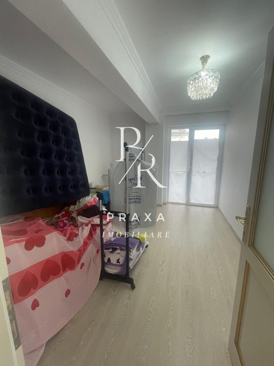 Apartament de vanzare 3 camere zona Cetatii, parcare inclusa in pret!