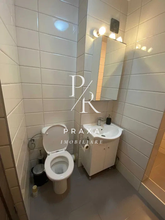 Apartament 2 camere, mobilat, etaj intermediar zona Vivo