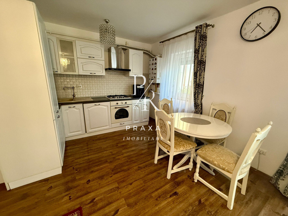 Apartament de vanzare2 camere, 54 mp + balcon, strada Florilor, Florești