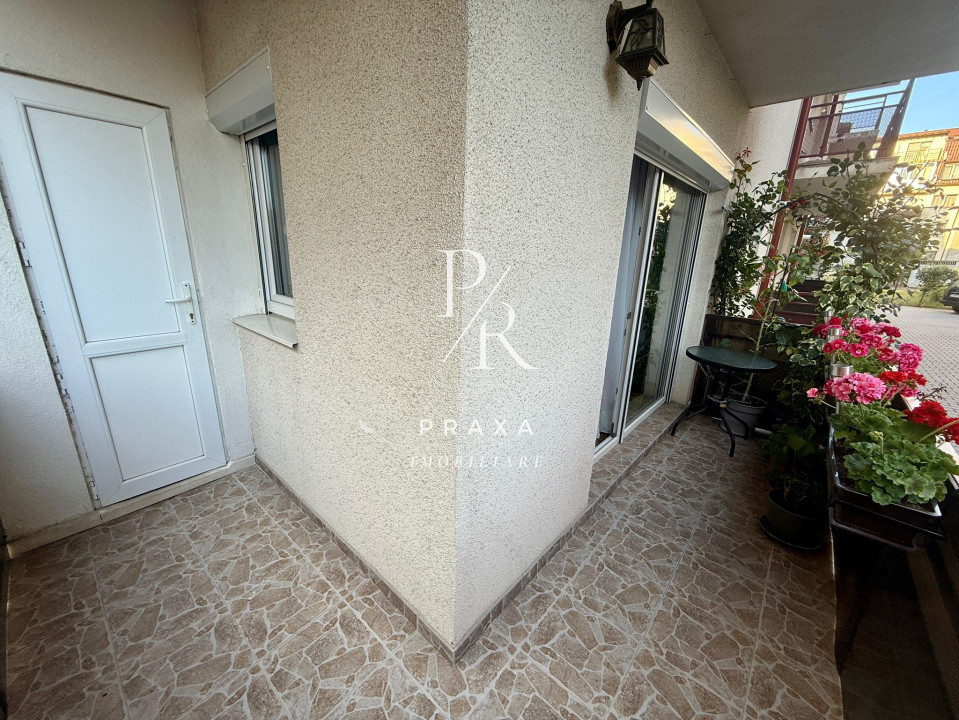 Apartament de vanzare2 camere, 54 mp + balcon, strada Florilor, Florești