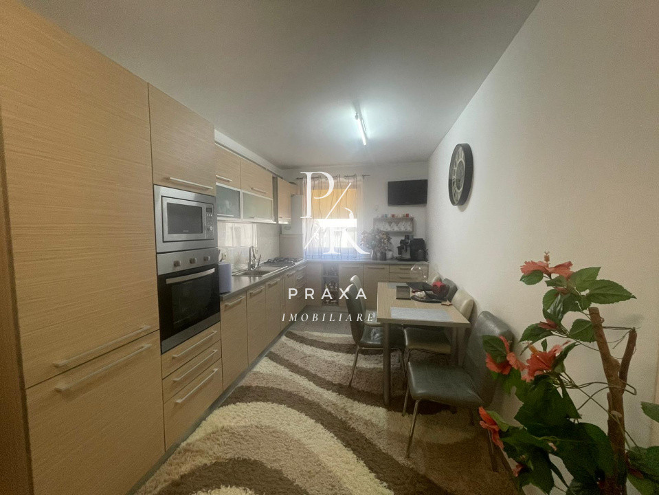 Apartamente de vanzare 3 camere si parcare!